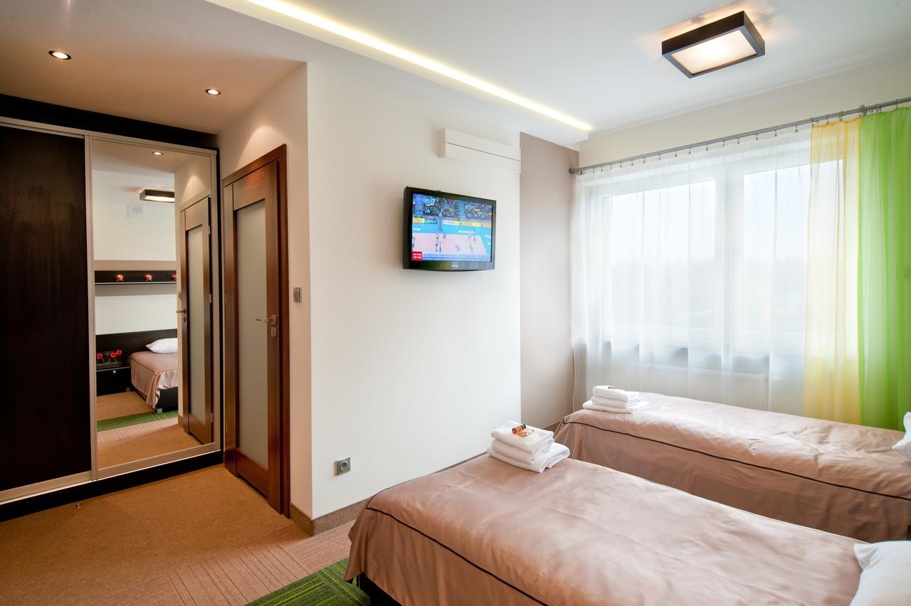 Hotel Młoda Europa *